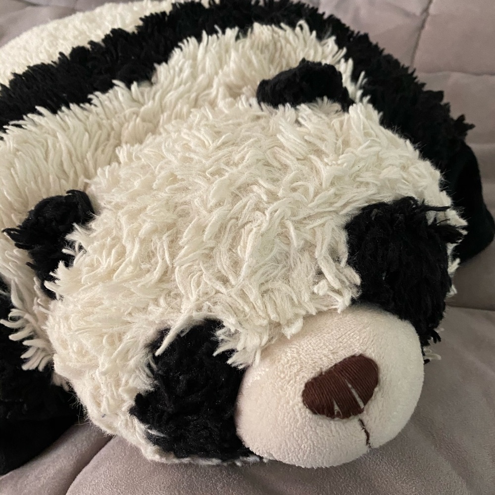 Furry Black & White Pillow Pet 18”